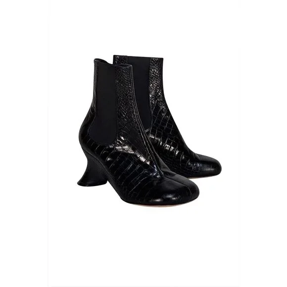 A.W.A.K.E. Mode - Black Croc Embossed Sculptured Like Heel Short Boots Sz 5.5 - Picture 1 of 4